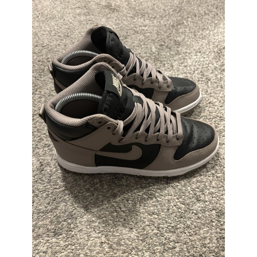 Nike Dunk High Shoes Women’s 7 Moon Fossil Brown Black DD1869-002
